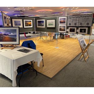 Linx Modular 4 Panel Jumbo Display